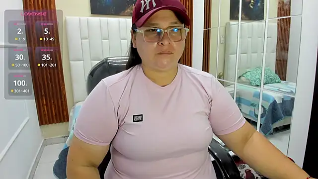 Snapshot of katty_femdom chatting on 07-09-26, 09:13 katty femdom online show from 07-09-26, 09:13