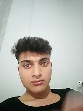 Snapshot of boy_3835 chatting on 03-11-25, 02:54 boy 3835 online show from 03-11-25, 02:54