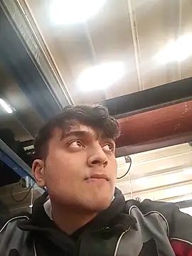 Snapshot of boy_3835 chatting on 03-18-25, 10:37 boy 3835 online show from 03-18-25, 10:37