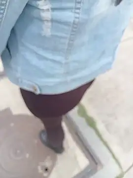 sophie banger online show from 11-30-25, 06:56