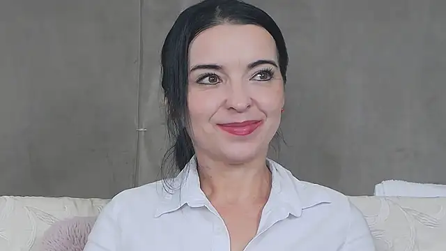 Snapshot of Ortensialady76 chatting on 02-11-25, 02:13 Ortensialady76 online show from 02-11-25, 02:13