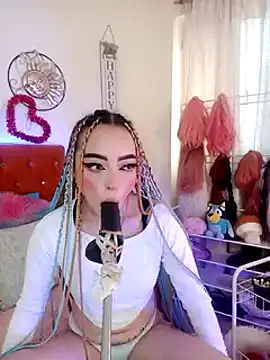 Snapshot of Yennastone chatting on 12-23-24, 03:44 Yennastone online show from 12-23-24, 03:44