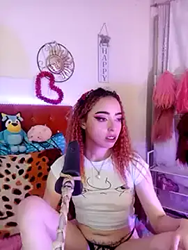 Snapshot of Yennastone chatting on 01-12-25, 07:00 Yennastone online show from 01-12-25, 07:00