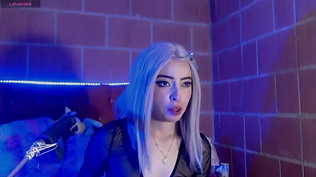 Snapshot of Yennastone chatting on 02-28-25, 12:43 Yennastone online show from 02-28-25, 12:43