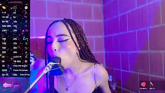 Snapshot of Yennastone chatting on 03-06-25, 03:02 Yennastone online show from 03-06-25, 03:02