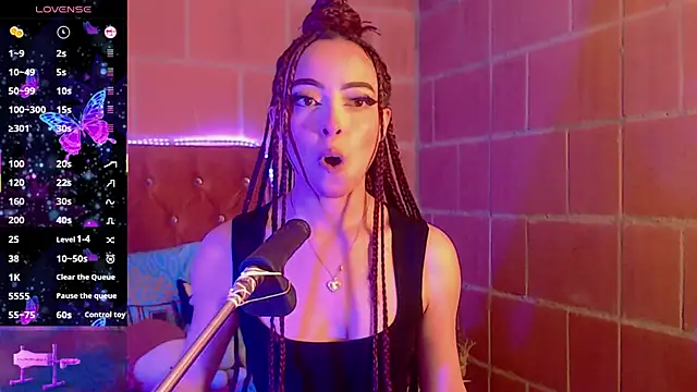 Snapshot of Yennastone chatting on 03-14-25, 01:59 Yennastone online show from 03-14-25, 01:59