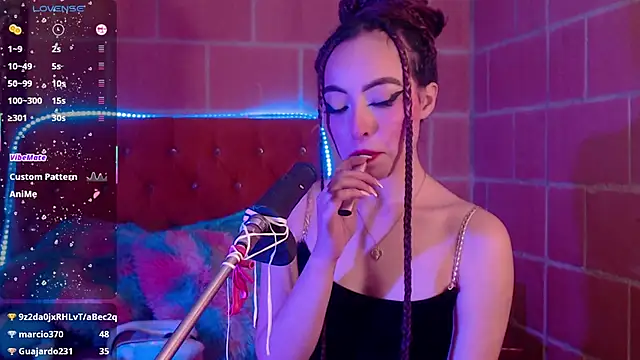 Snapshot of Yennastone chatting on 03-21-25, 02:28 Yennastone online show from 03-21-25, 02:28