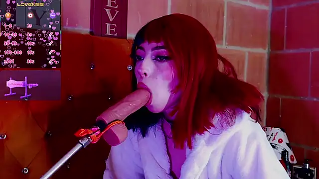 Snapshot of Yennastone chatting on 09-26-25, 04:49 Yennastone online show from 09-26-25, 04:49