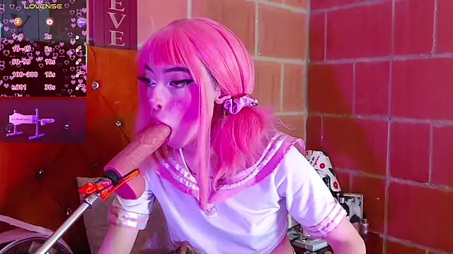 Snapshot of Yennastone chatting on 09-30-25, 01:10 Yennastone online show from 09-30-25, 01:10