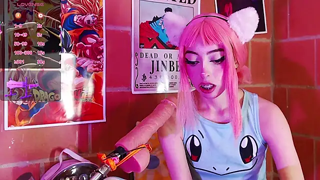 Snapshot of Yennastone chatting on 10-29-25, 06:37 Yennastone online show from 10-29-25, 06:37