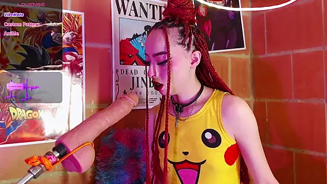 Snapshot of Yennastone chatting on 11-23-25, 05:29 Yennastone online show from 11-23-25, 05:29