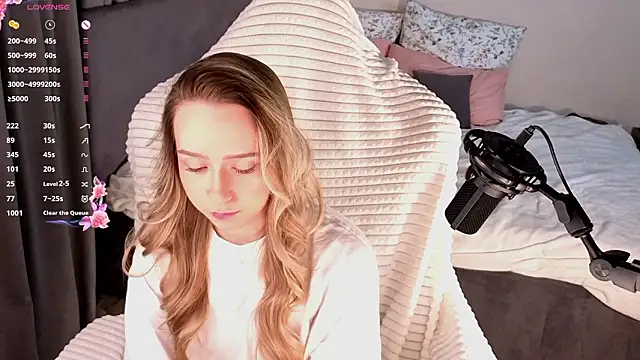 HollisBeckett online show from 02-28-26, 03:07