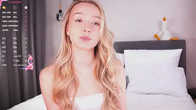 HollisBeckett online show from 04-03-26, 03:15