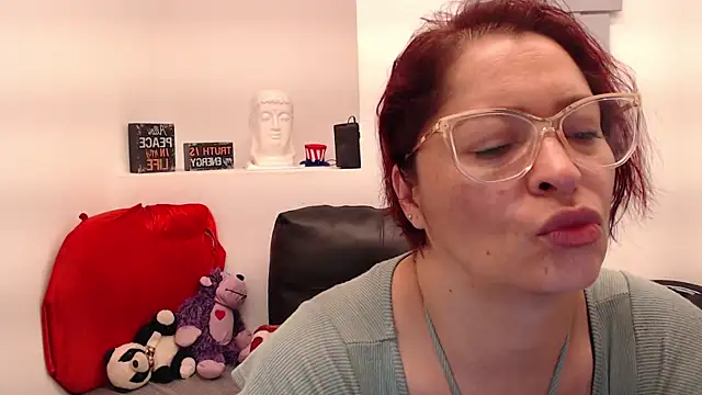 Snapshot of eva_twiss chatting on 05-25-26, 12:44 eva twiss online show from 05-25-26, 12:44