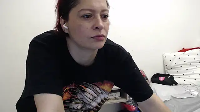 Snapshot of eva_twiss chatting on 05-31-26, 07:15 eva twiss online show from 05-31-26, 07:15