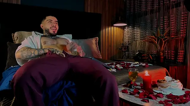 Snapshot of LeoSalvatore_ chatting on 02-15-25, 03:52 LeoSalvatore online show from 02-15-25, 03:52