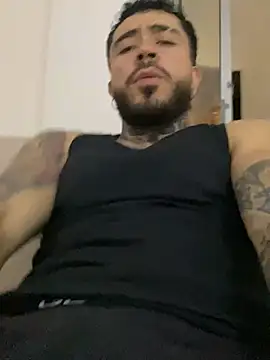 Snapshot of LeoSalvatore_ chatting on 03-20-25, 04:40 LeoSalvatore online show from 03-20-25, 04:40