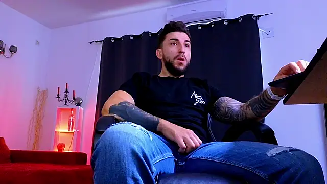 MightyAaron66 online show from 07-12-26, 03:19
