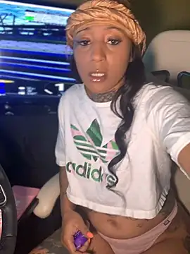 CrownedNyaries online show from 02-25-25, 02:44