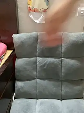 Snapshot of Jan_jang20 chatting on 12-24-24, 03:37 Jan jang20 online show from 12-24-24, 03:37