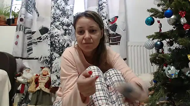 Snapshot of SweetMaddy888 chatting on 12-26-24, 02:16 SweetMaddy888 online show from 12-26-24, 02:16