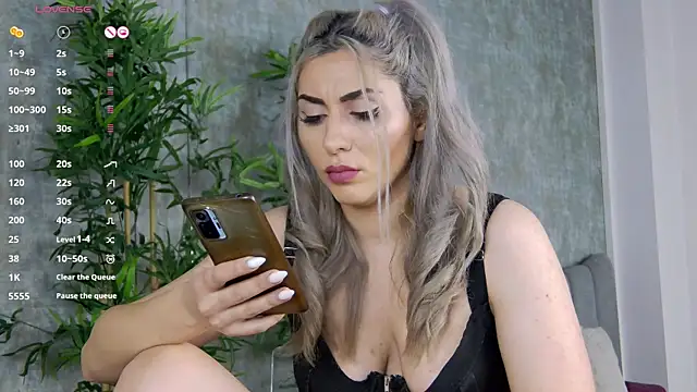 CelineMeyerr online show from 01-25-25, 06:34