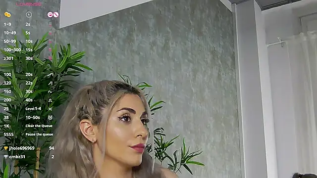 CelineMeyerr online show from 02-06-25, 12:37