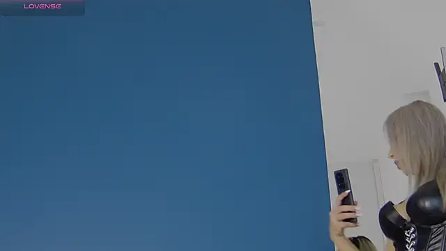 CelineMeyerr online show from 09-23-25, 04:26