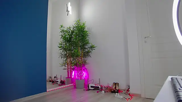 CelineMeyerr online show from 05-07-26, 05:13