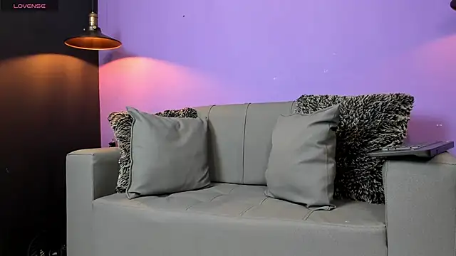 Lyon vach online show from 07-28-26, 01:43