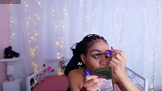 Snapshot of Abigail_Wilson_ chatting on 12-09-24, 08:44 Abigail Wilson online show from 12-09-24, 08:44