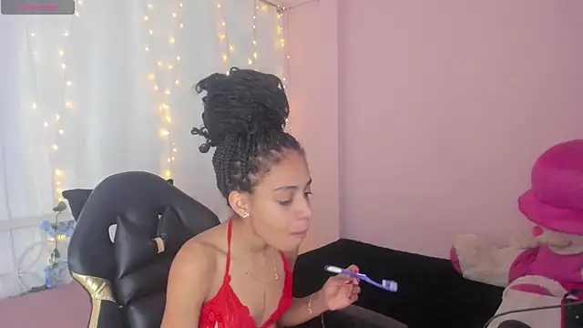 Snapshot of Abigail_Wilson_ chatting on 12-20-24, 08:34 Abigail Wilson online show from 12-20-24, 08:34