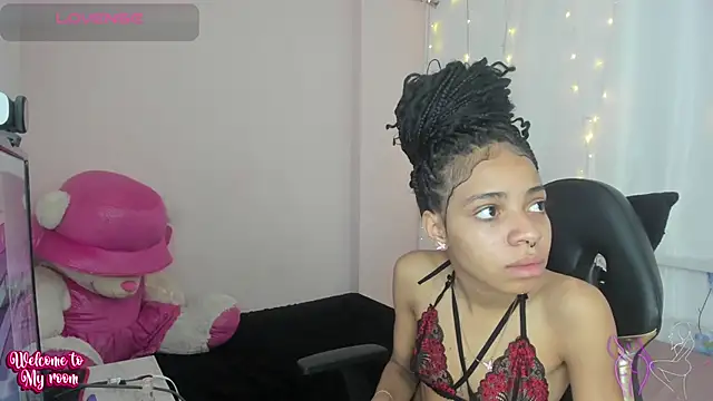 Snapshot of Abigail_Wilson_ chatting on 12-22-24, 08:36 Abigail Wilson online show from 12-22-24, 08:36