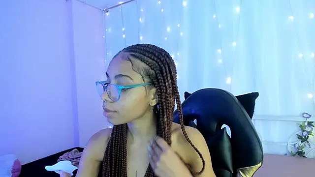 Snapshot of Abigail_Wilson_ chatting on 01-06-25, 11:42 Abigail Wilson online show from 01-06-25, 11:42