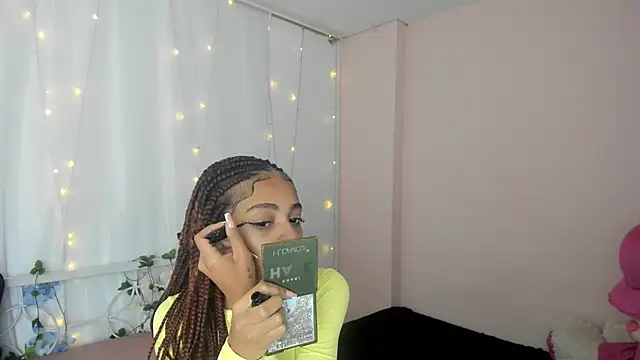 Snapshot of Abigail_Wilson_ chatting on 01-10-25, 12:38 Abigail Wilson online show from 01-10-25, 12:38