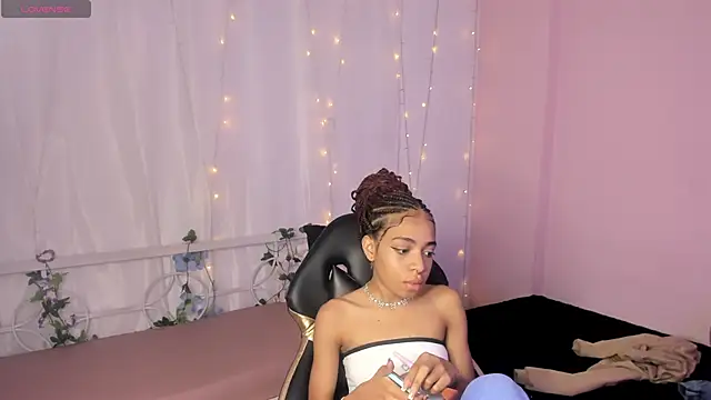 Snapshot of Abigail_Wilson_ chatting on 01-11-25, 08:54 Abigail Wilson online show from 01-11-25, 08:54