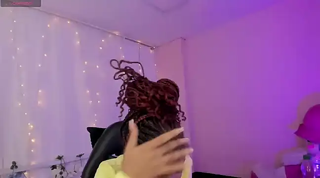 Snapshot of Abigail_Wilson_ chatting on 01-24-25, 08:00 Abigail Wilson online show from 01-24-25, 08:00