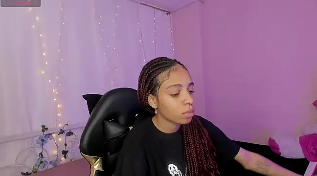 Snapshot of Abigail_Wilson_ chatting on 01-25-25, 08:42 Abigail Wilson online show from 01-25-25, 08:42