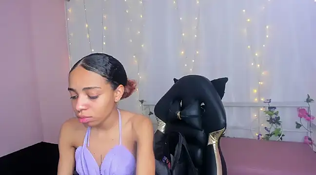 Snapshot of Abigail_Wilson_ chatting on 01-28-25, 07:42 Abigail Wilson online show from 01-28-25, 07:42