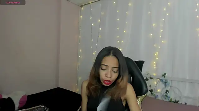 Snapshot of Abigail_Wilson_ chatting on 01-31-25, 11:56 Abigail Wilson online show from 01-31-25, 11:56