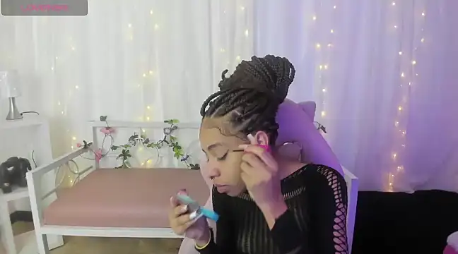 Snapshot of Abigail_Wilson_ chatting on 02-19-25, 08:31 Abigail Wilson online show from 02-19-25, 08:31