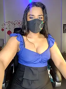 Snapshot of Black-Pearll chatting on 04-22-26, 08:17 Black-Pearll online show from 04-22-26, 08:17