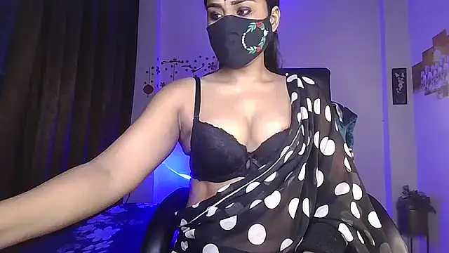 Snapshot of Black-Pearll chatting on 05-12-26, 02:03 Black-Pearll online show from 05-12-26, 02:03