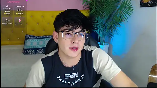 nolan twink1 online show from 01-09-25, 05:43