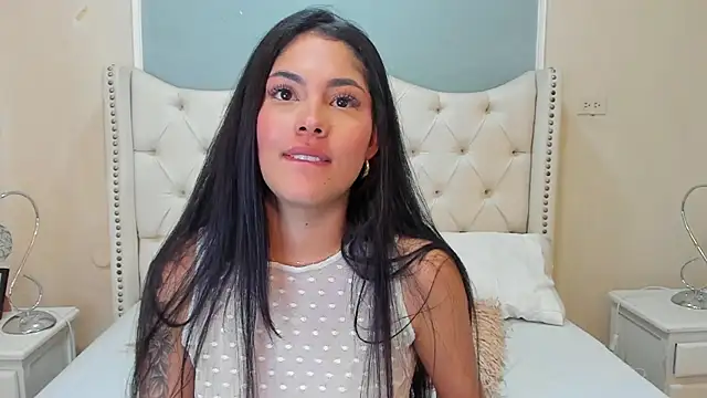 Mia Elowen online show from 02-10-25, 02:19