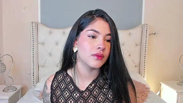 Mia Elowen online show from 02-11-25, 09:56