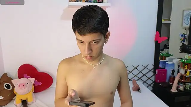 milky  boy  online show from 01-11-26, 04:17