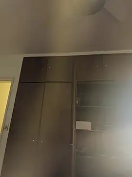 Snapshot of Elinatiranda chatting on 02-27-26, 03:17 Elinatiranda online show from 02-27-26, 03:17