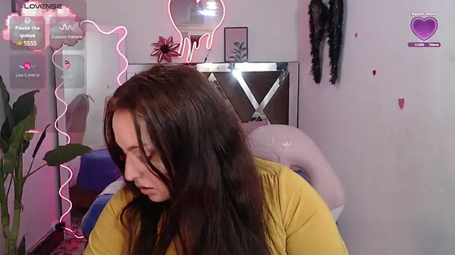 Snapshot of Anastaciia_tay chatting on 03-18-25, 03:20 Anastaciia tay online show from 03-18-25, 03:20