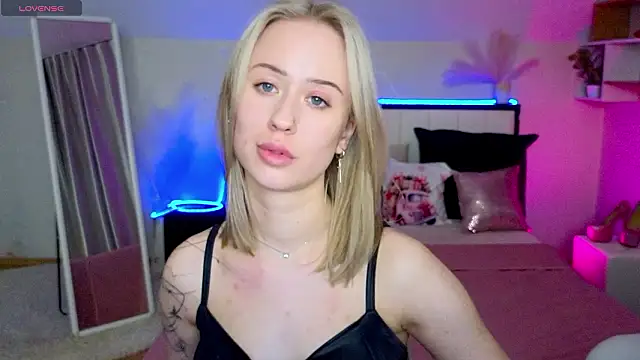 SashaBrooks online show from 01-19-26, 04:33